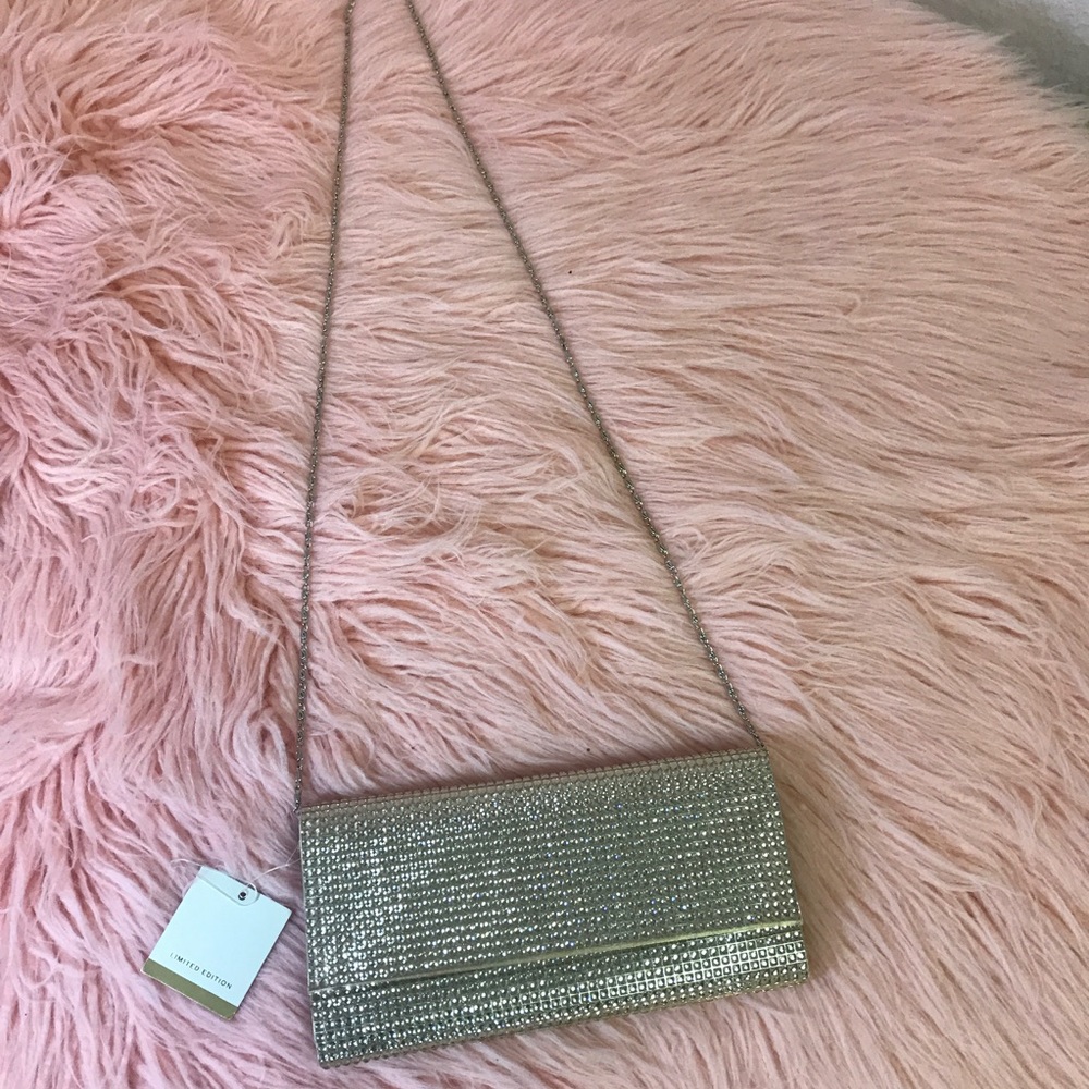 🗣NWT: Limited Edition Shoulder Purse ✨ with bling